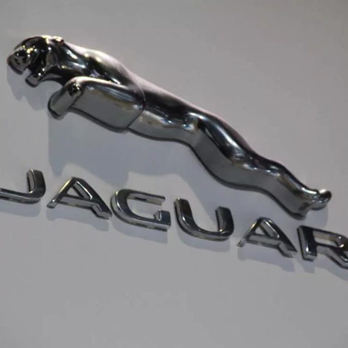 Back Light Jaguar Automotive Signage Vacuum Coating Acrylic Advertising Car Logo with Names