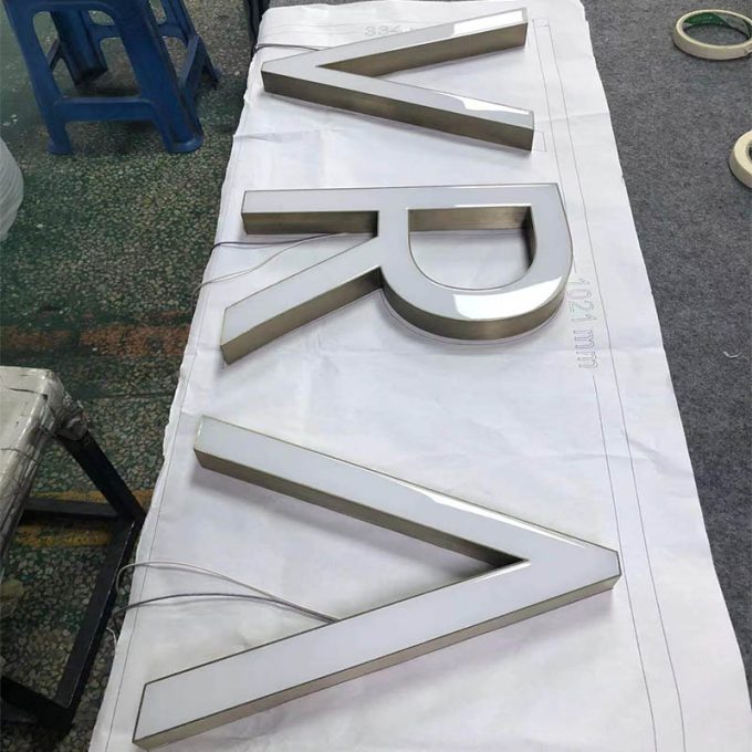 Outdoor Business Advertising Acrylic 3d Illuminated Electronic Display Led Light Epoxy Resin Letters Sign Board