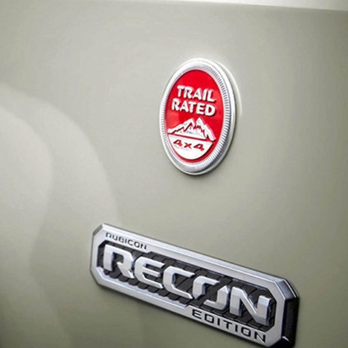 3D Metal Car Body Side Rear Trunk Badge Fender Emblem Sticker Snow Mountain Logo Auto Accessories